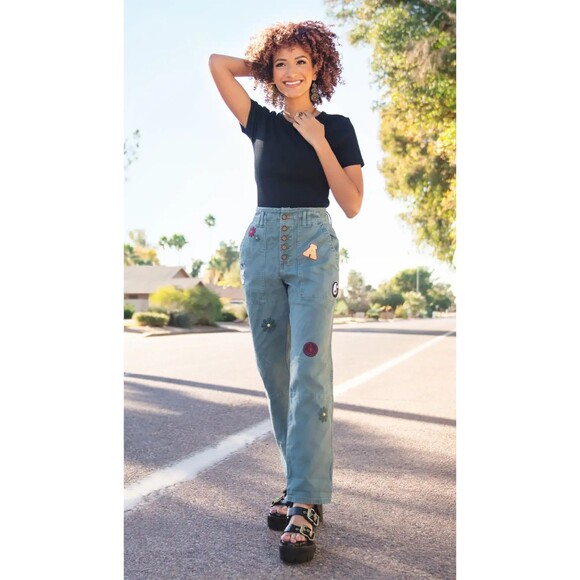 Anthropologie Pilcro the Wanderer Utility Patches Pants Size 26 Embroidered - Picture 1 of 9